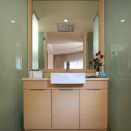 Suite Room - Bathroom